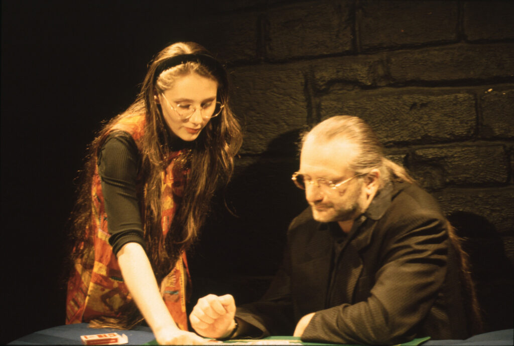 L'histoire du double fond café magie à Paris